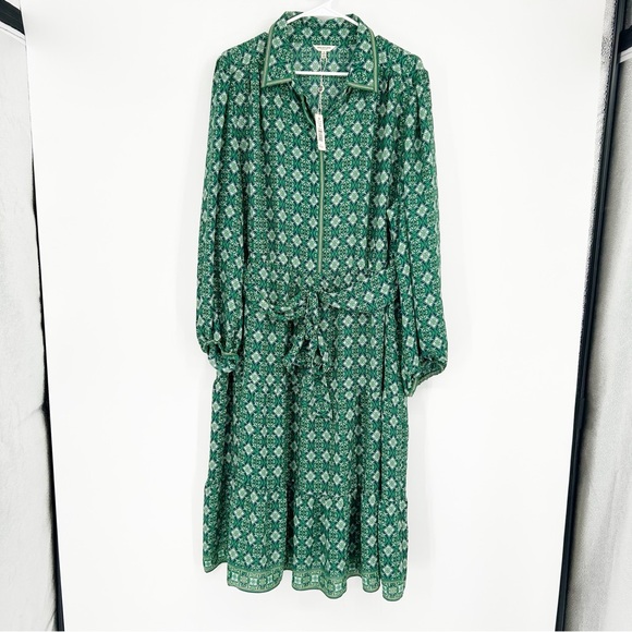 Max Studio Dresses & Skirts - NWT Max Studio Green Geometric Print Women's MIDI Dress Size 2X‎